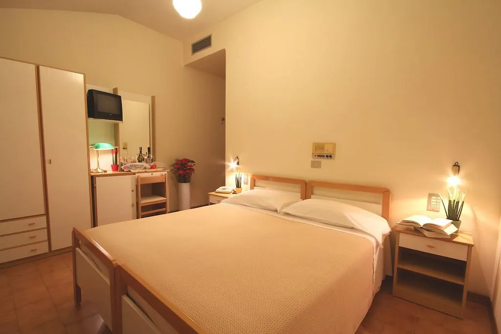 ***  Hotel Villa Luca Chianciano Terme Itália