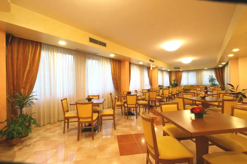 ***  Hotel Villa Luca Chianciano Terme Itália