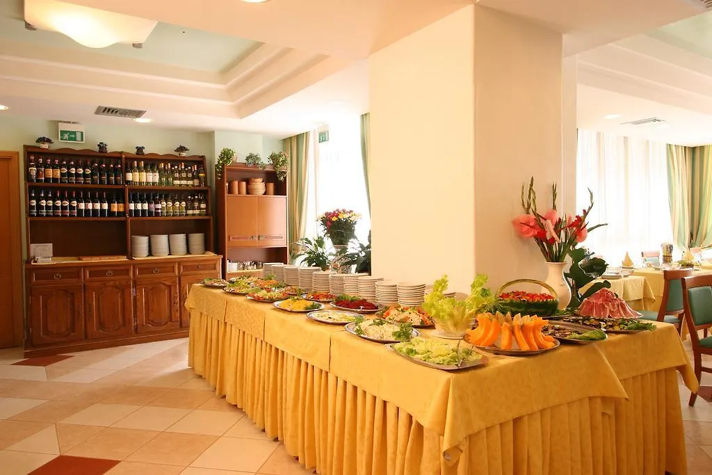 Hotel Villa Luca Chianciano Terme 3*,  Itálie