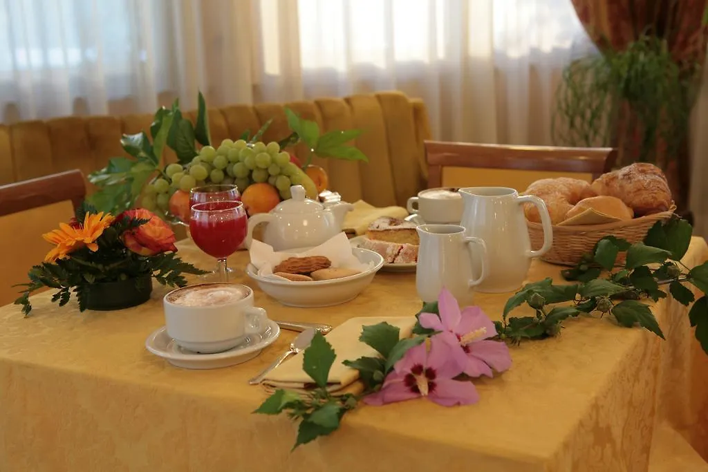 Hotel Villa Luca Chianciano Terme Italien