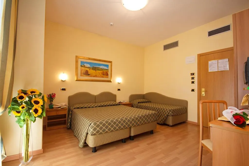 Hotel Villa Luca Chianciano Terme 3*,  Italien